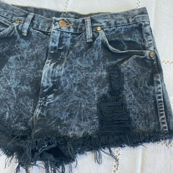 Custom Dyed Wrangler Cutoff Shorts - Picture 3 of 8